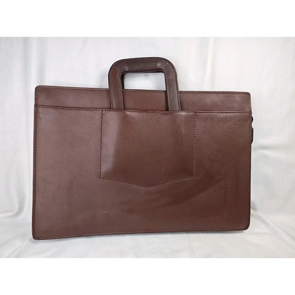 Pegasus Luggage description pre